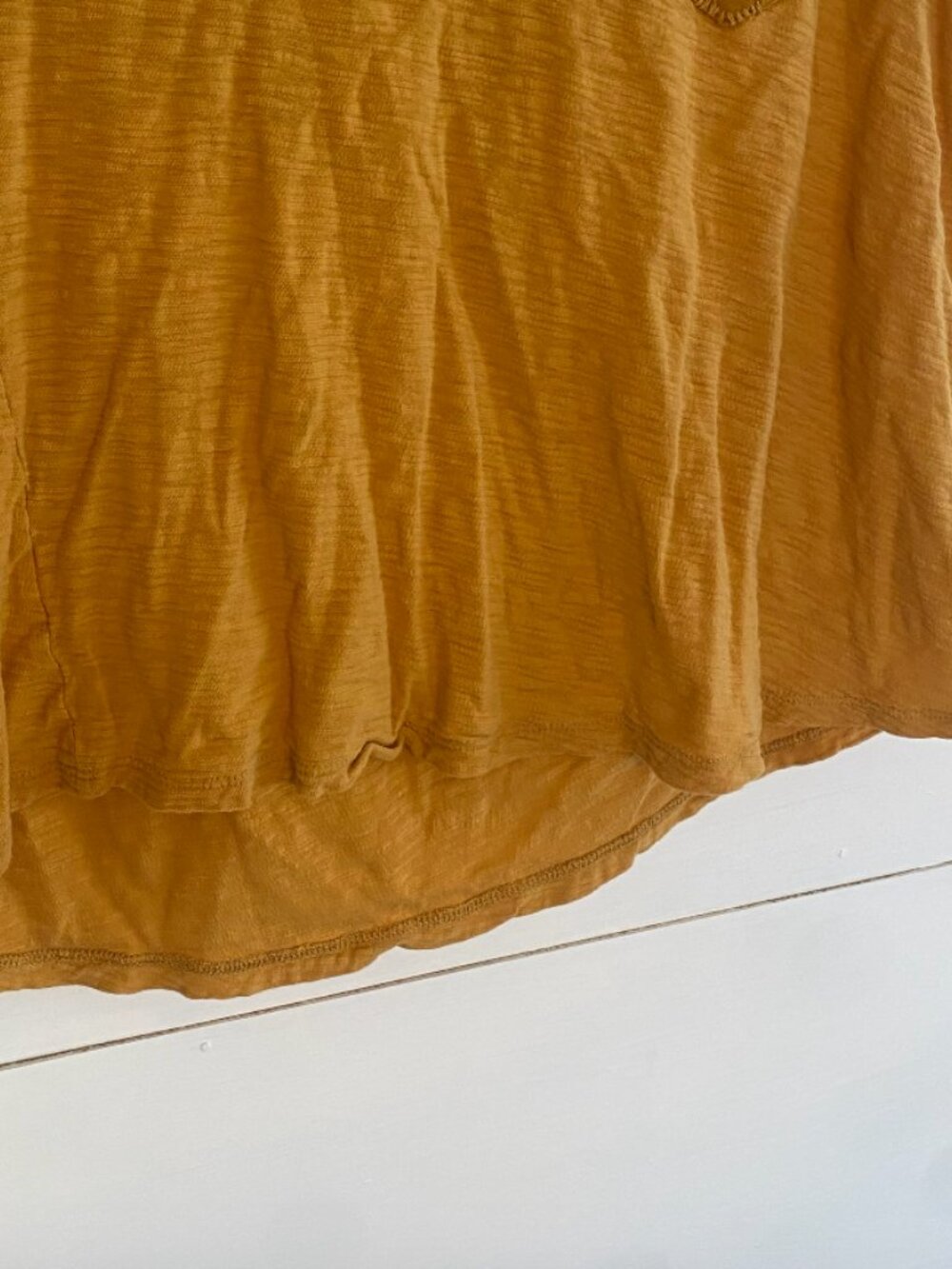 9-H15 STCL Mustard Yellow Slouchy V-Neck Pocket Top Size Small - Picture 8 of 9